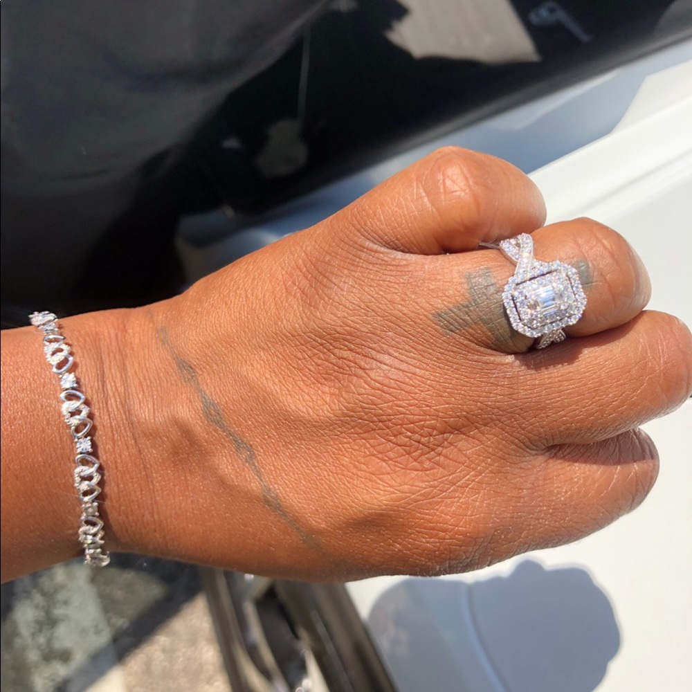 Authuntic Dimond Ring